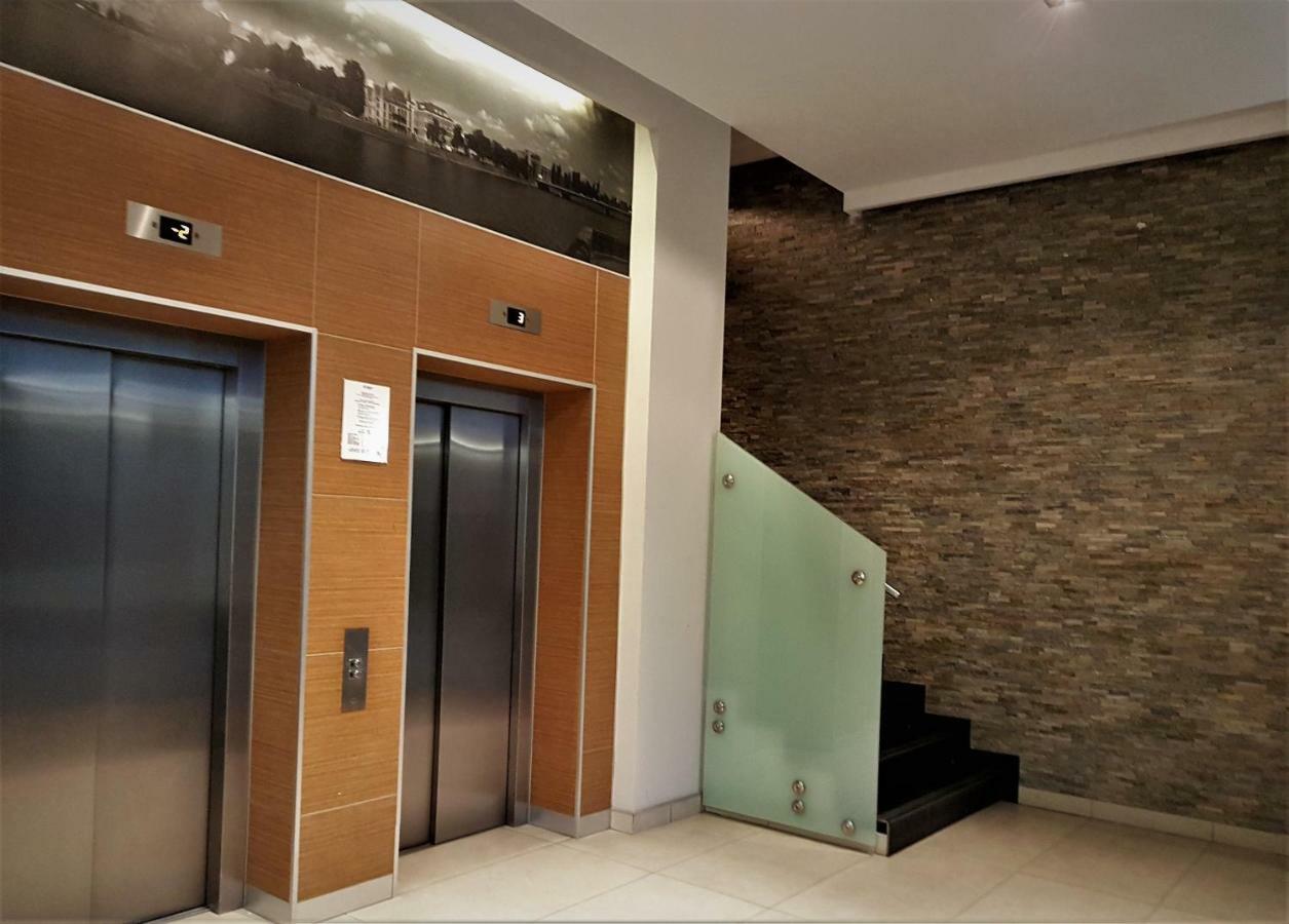 Lux Apartment Center Wrocław Eksteriør bilde